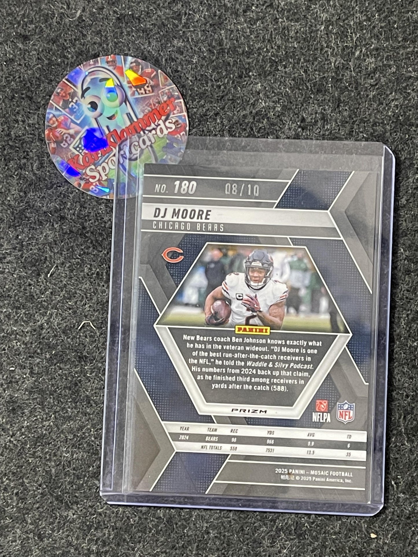 2025 Panini Mosaic #180 DJ Moore Mosaic Gold Wave #/10 Chicago Bears SN
