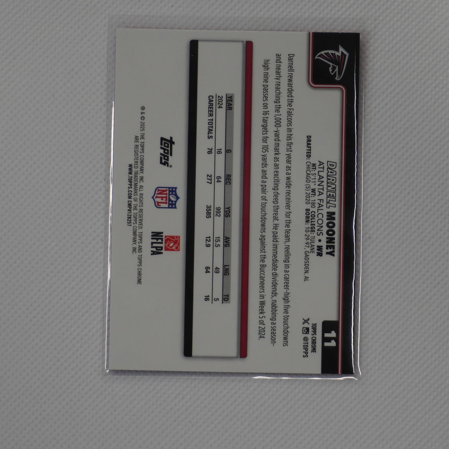 2025 Topps Chrome #11 Darnell Mooney Hot Pink X-Fractor Atlanta Falcons