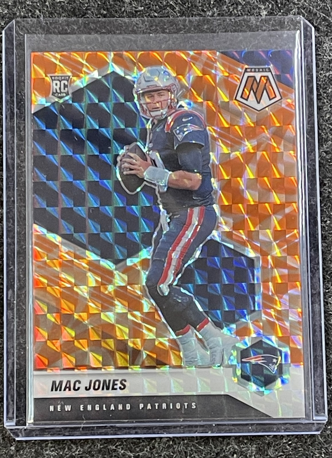 2021 Panini Mosaic #306 Mac Jones Reactive Orange New England Patriots RC