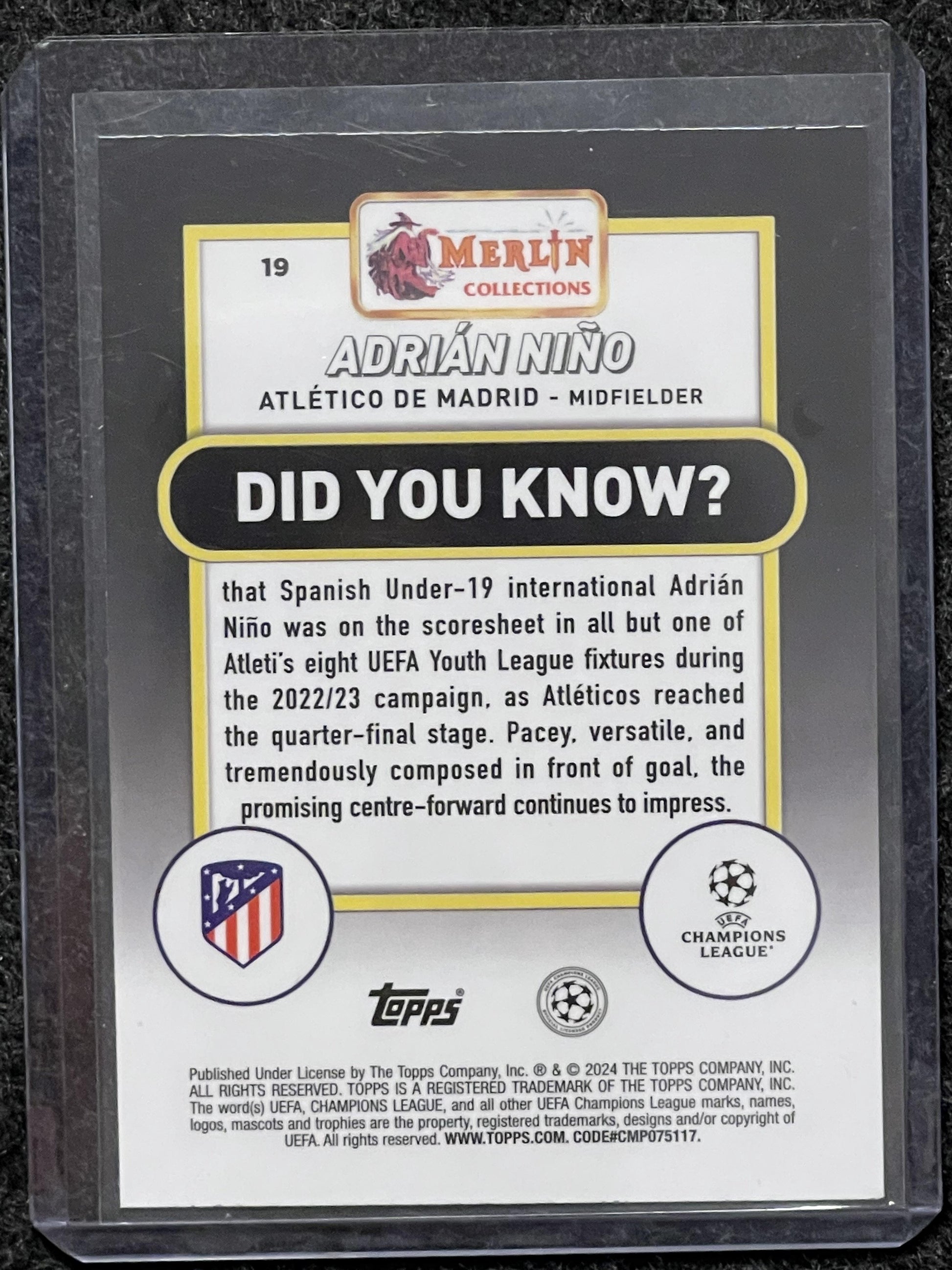 2023-24 Merlin UCC #19 Adrián Niño Gold Atomic Refractor Atletico Madrid