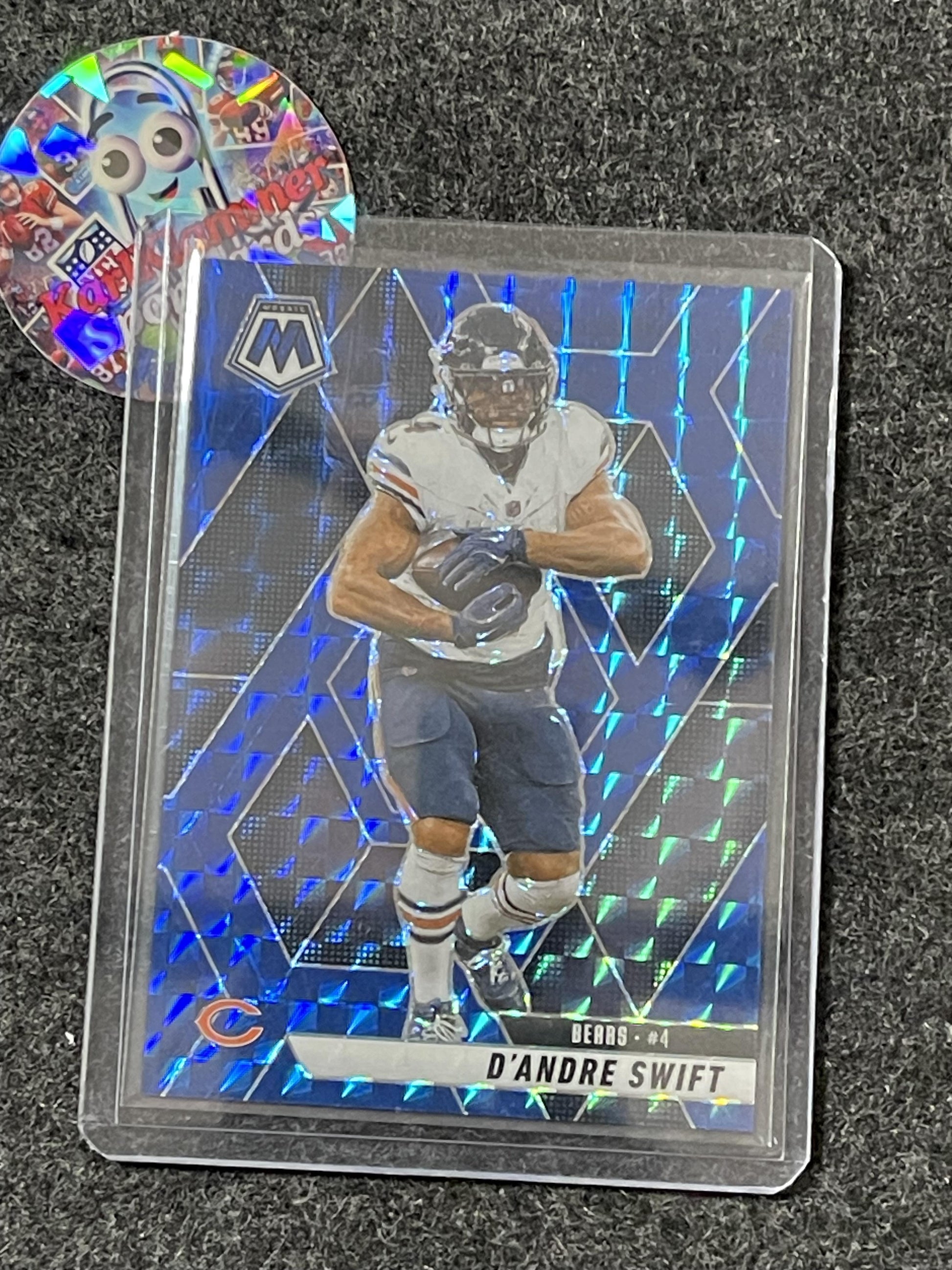 2025 Panini Mosaic #213 D'Andre Swift Mosaic Blue #/99 Chicago Bears SN
