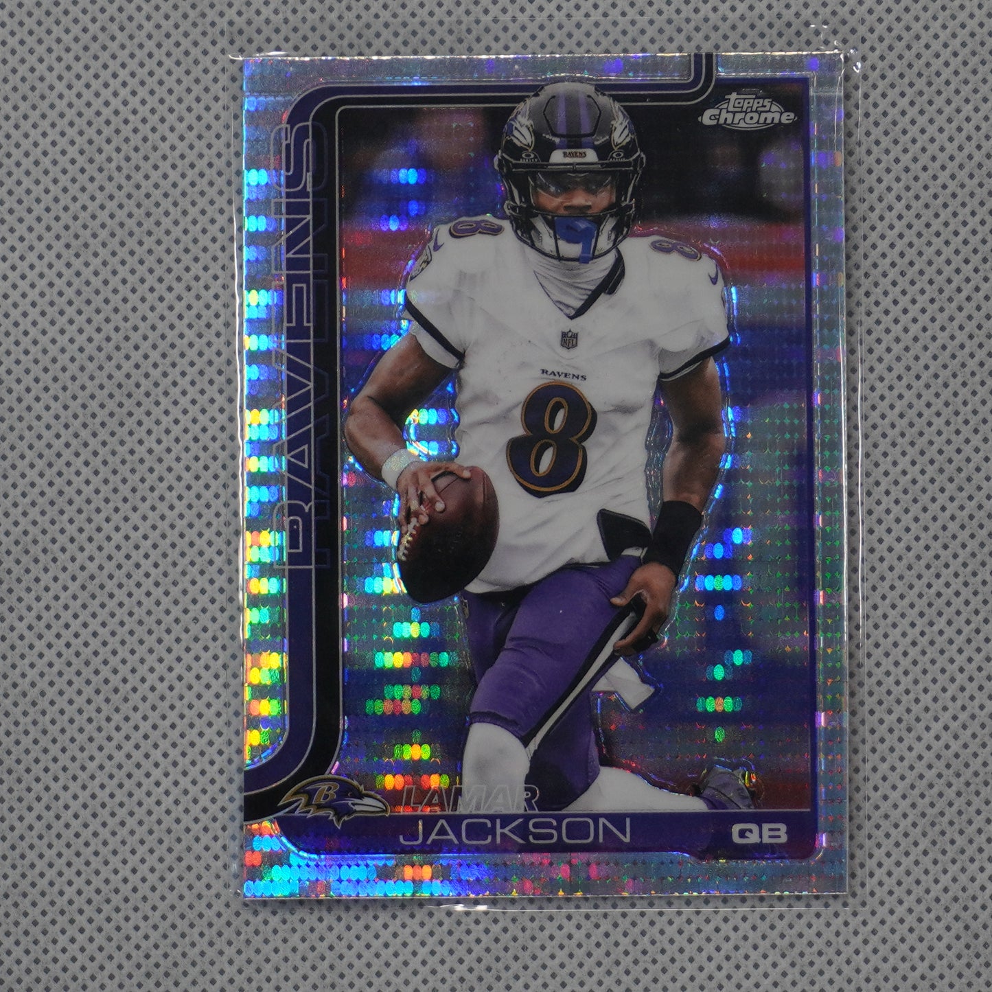 2025 Topps Chrome #24 Lamar Jackson Pulsar Refractor Baltimore Ravens
