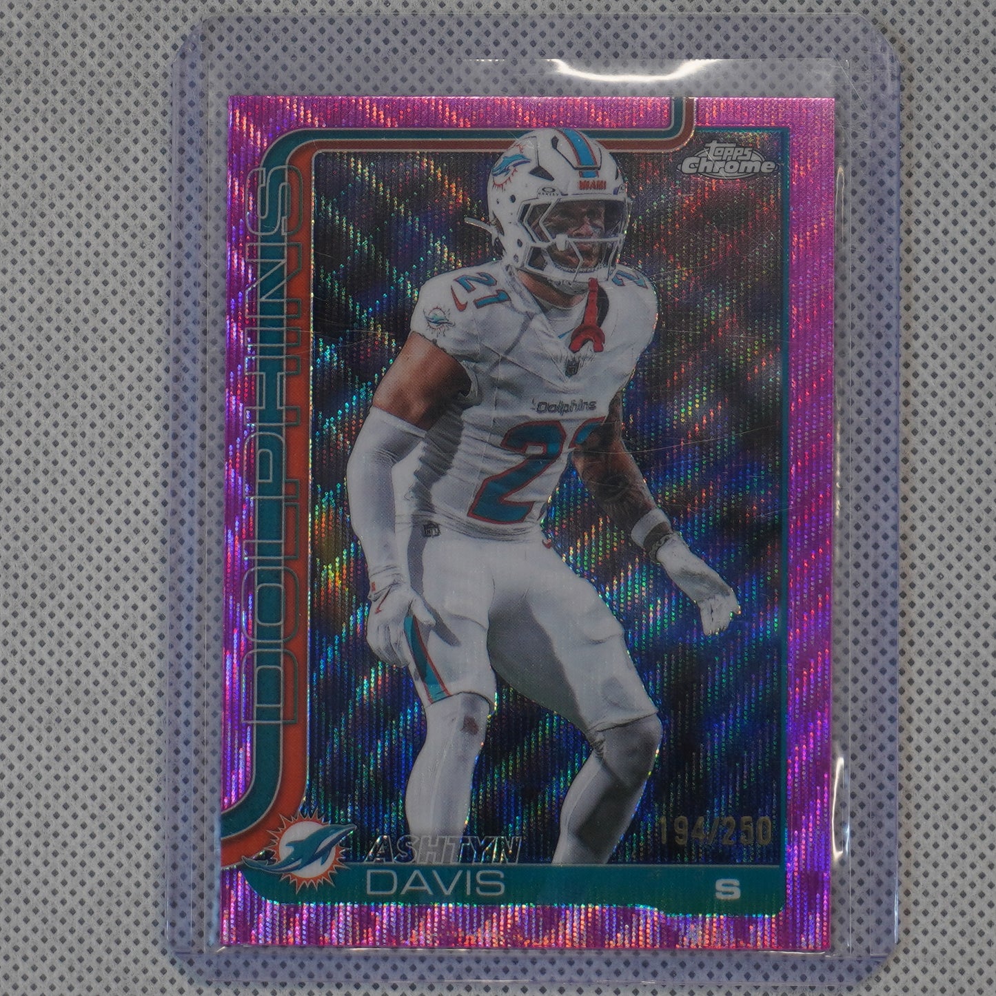 2025 Topps Chrome #194 Ashtyn Davis Pink Wave Refractor #/250 Miami Dolphins SN