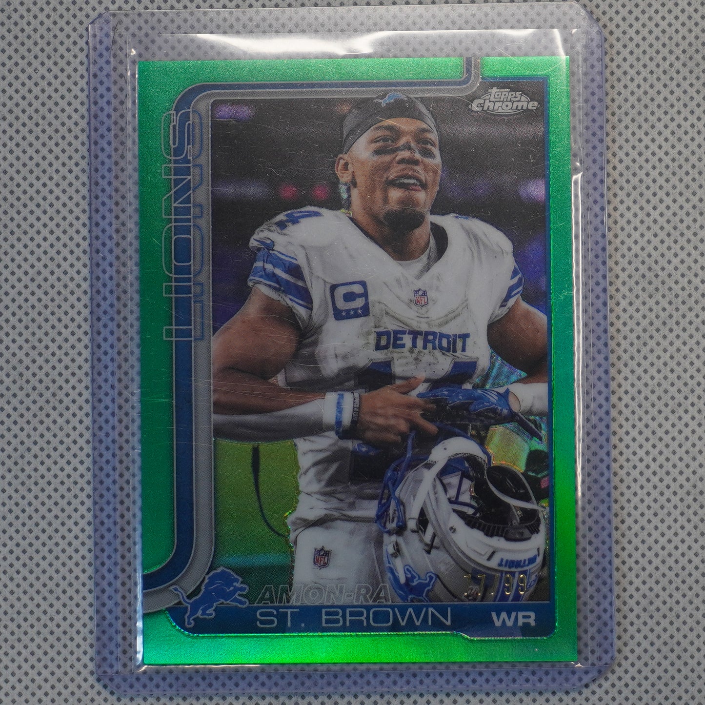2025 Topps Chrome #98 Amon-Ra St. Brown Green Refractor Variation Detroit Lions SN