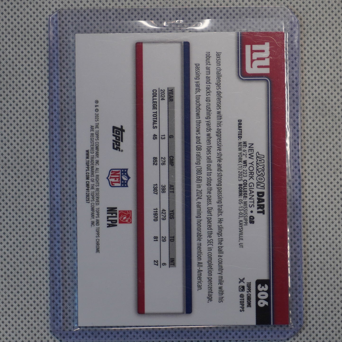 2025 Topps Chrome #306 Jaxson Dart Prism Refractor New York Giants RC