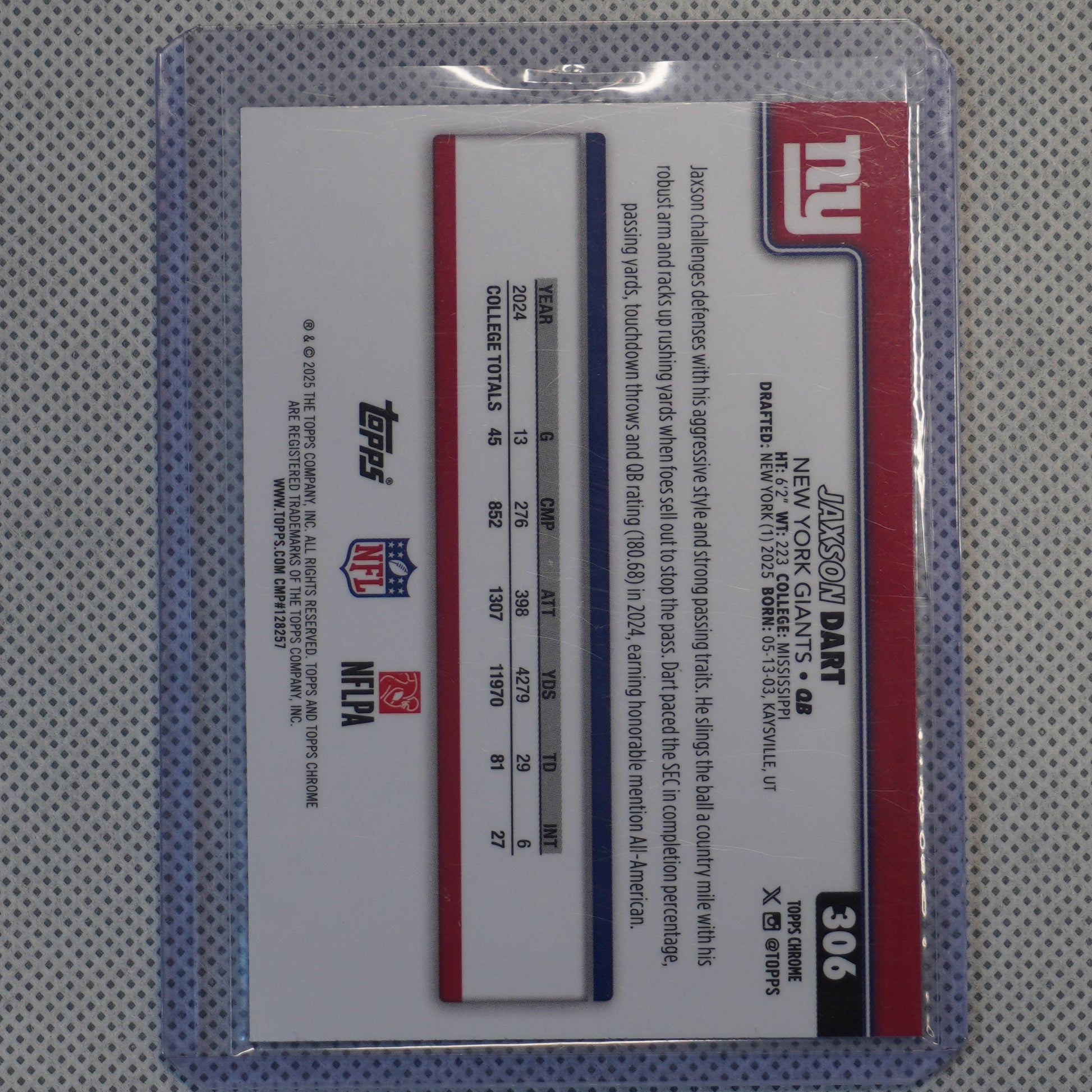 2025 Topps Chrome #306 Jaxson Dart Prism Refractor New York Giants RC