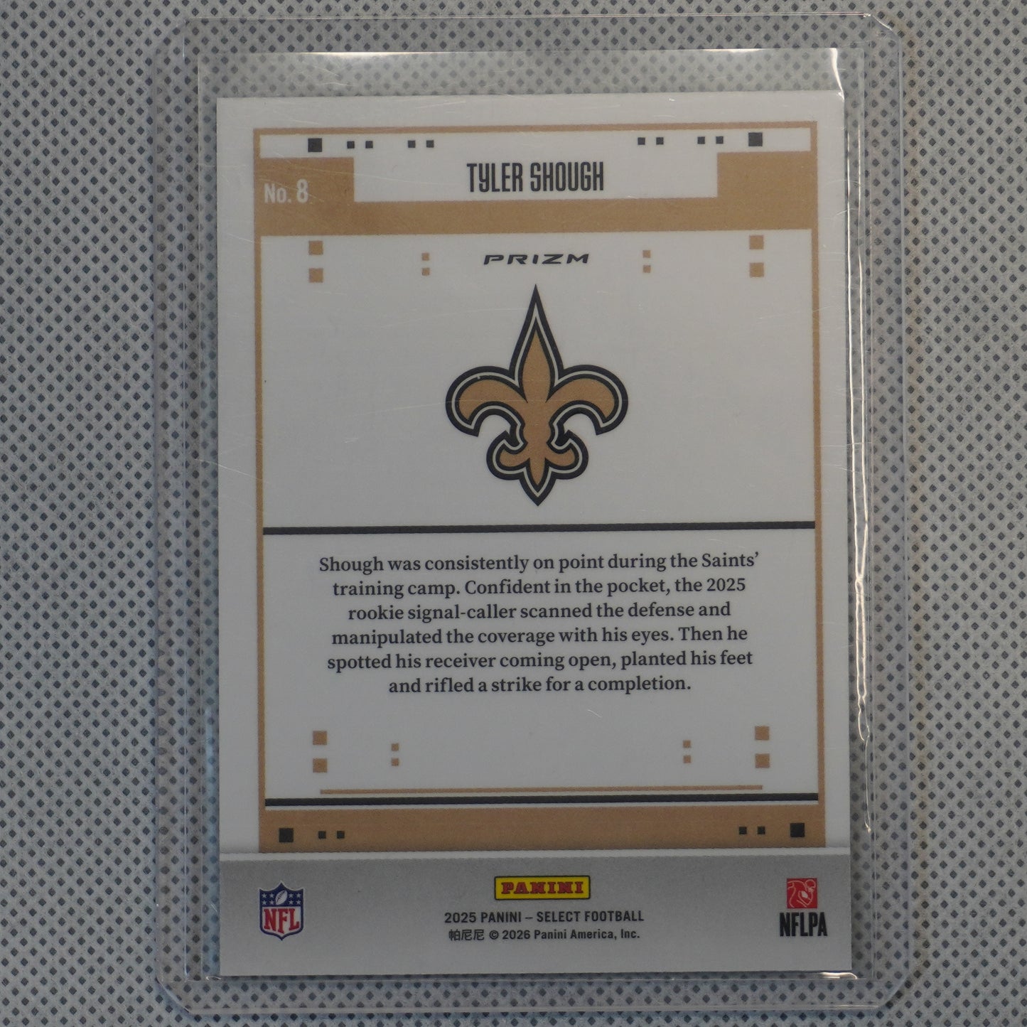 2025 Panini Select #8 Tyler Shough Score Select Throwback Prizm New Orleans Saints