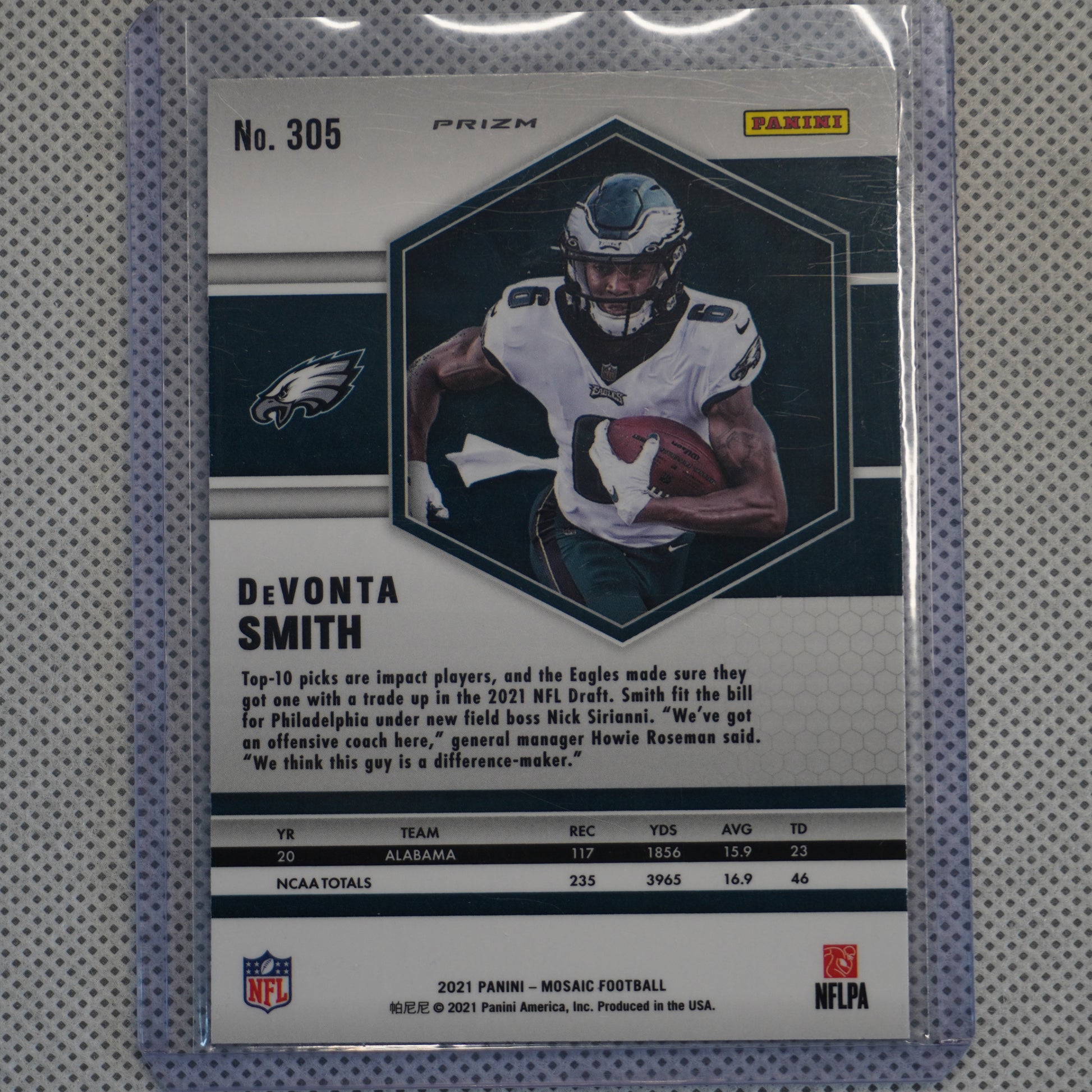 2021 Panini Mosaic #305 DeVonta Smith Prizm Camo Pink Philadelphia Eagles RC