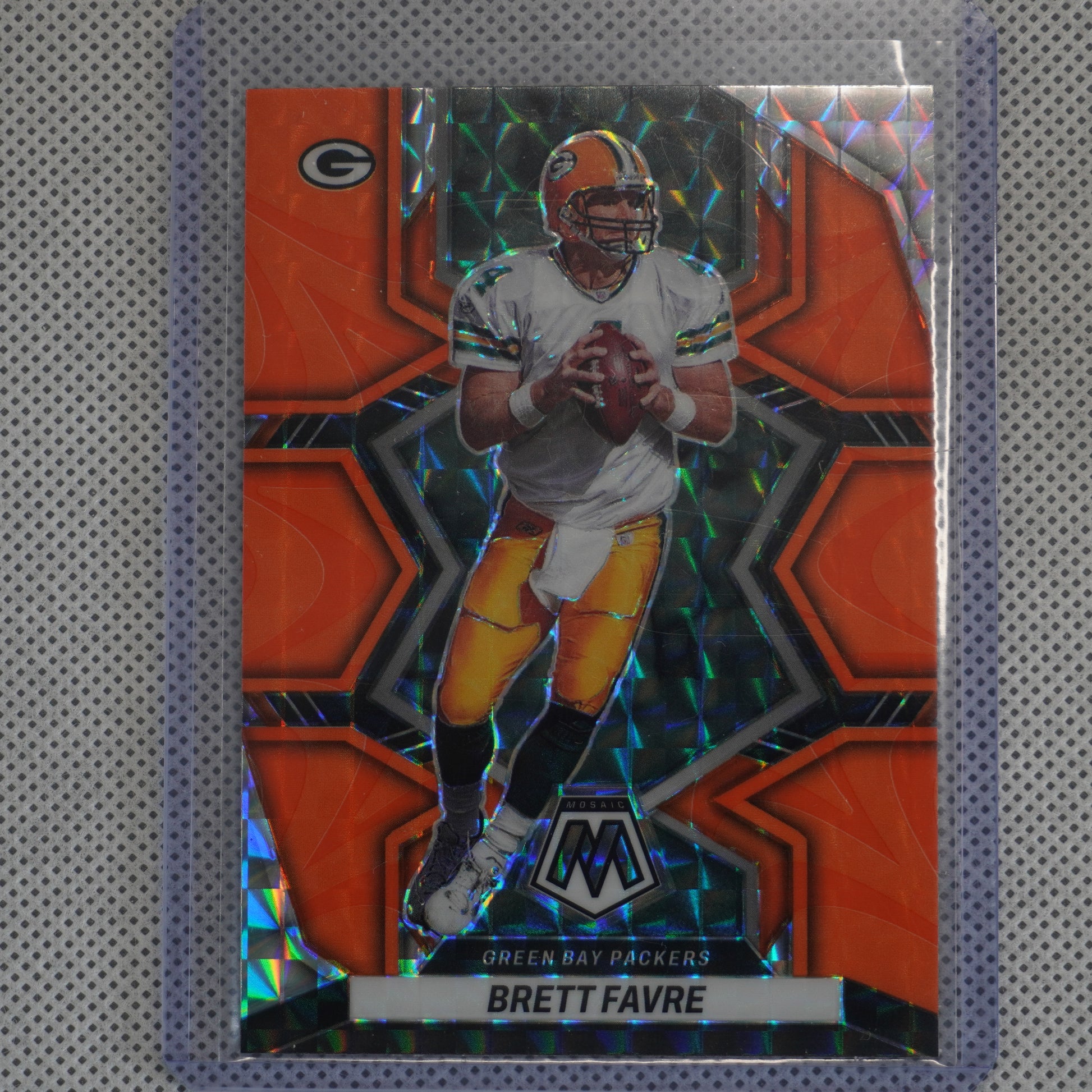 2022 Panini Mosaic #75 Brett Favre Mosaic Reactive Orange Green Bay Packers