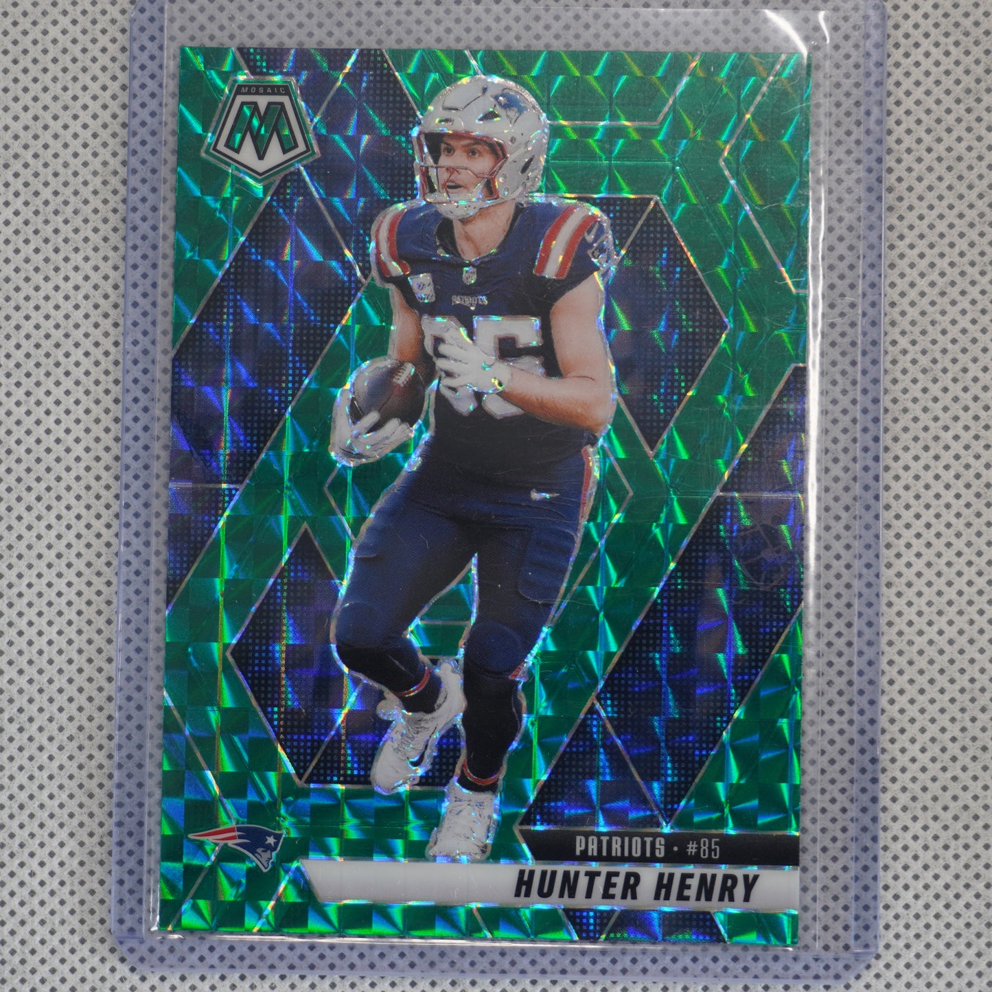 2025 Panini Mosaic #79 Hunter Henry Mosaic Green New England Patriots
