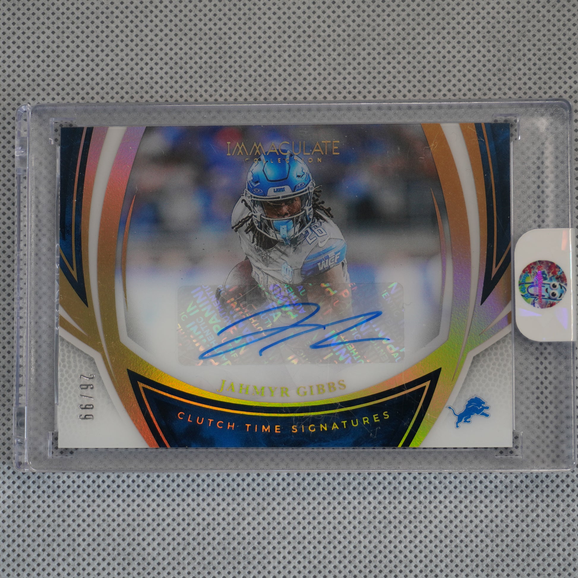 2025 Panini Immaculate Collection - Clutch Time Signatures #CTS-JGS Jahmyr Gibbs #/99 Detroit Lions SN,AU