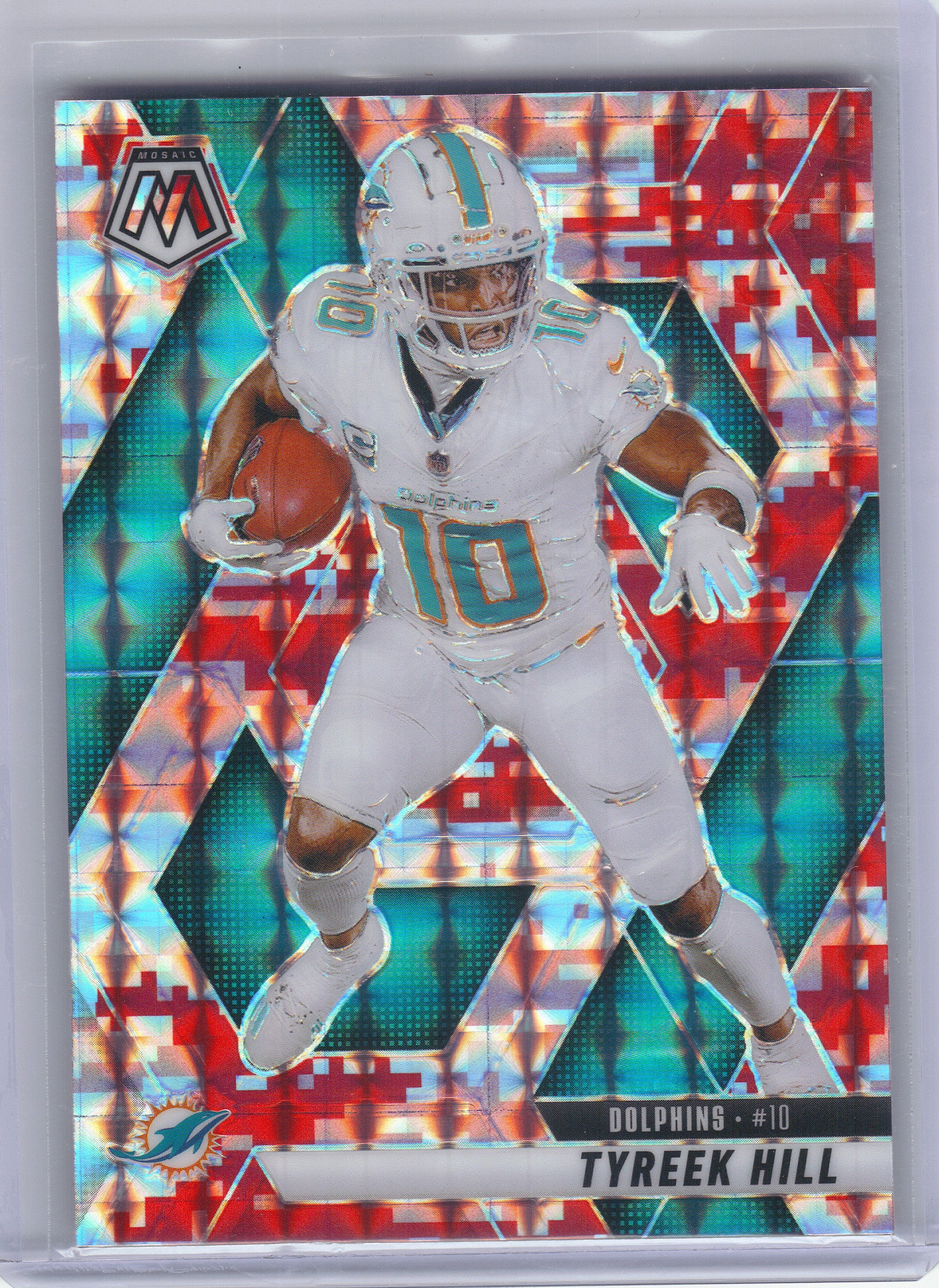 2025 Panini Mosaic #112 Tyreek Hill Mosaic Camo Red Miami Dolphins
