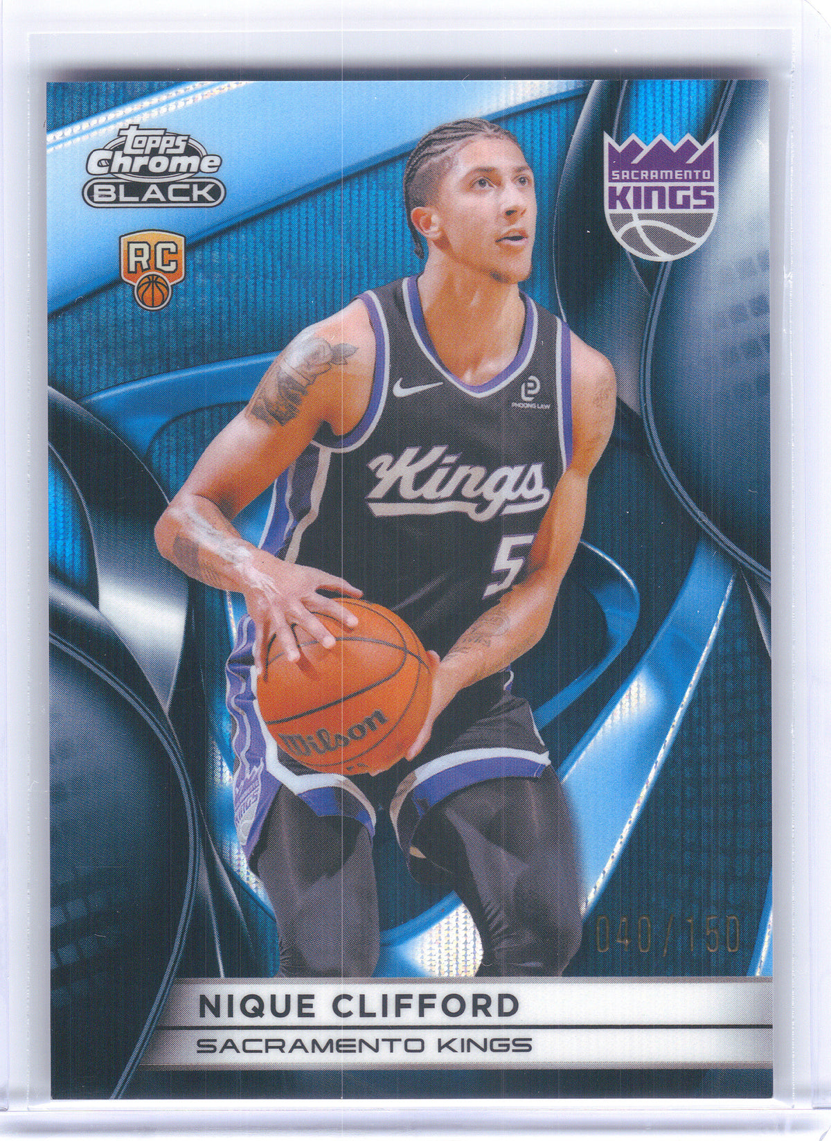 2025-26 Topps Chrome Black #124 Nique Clifford Blue Refractor #/150 Sacramento Kings SN, RC
