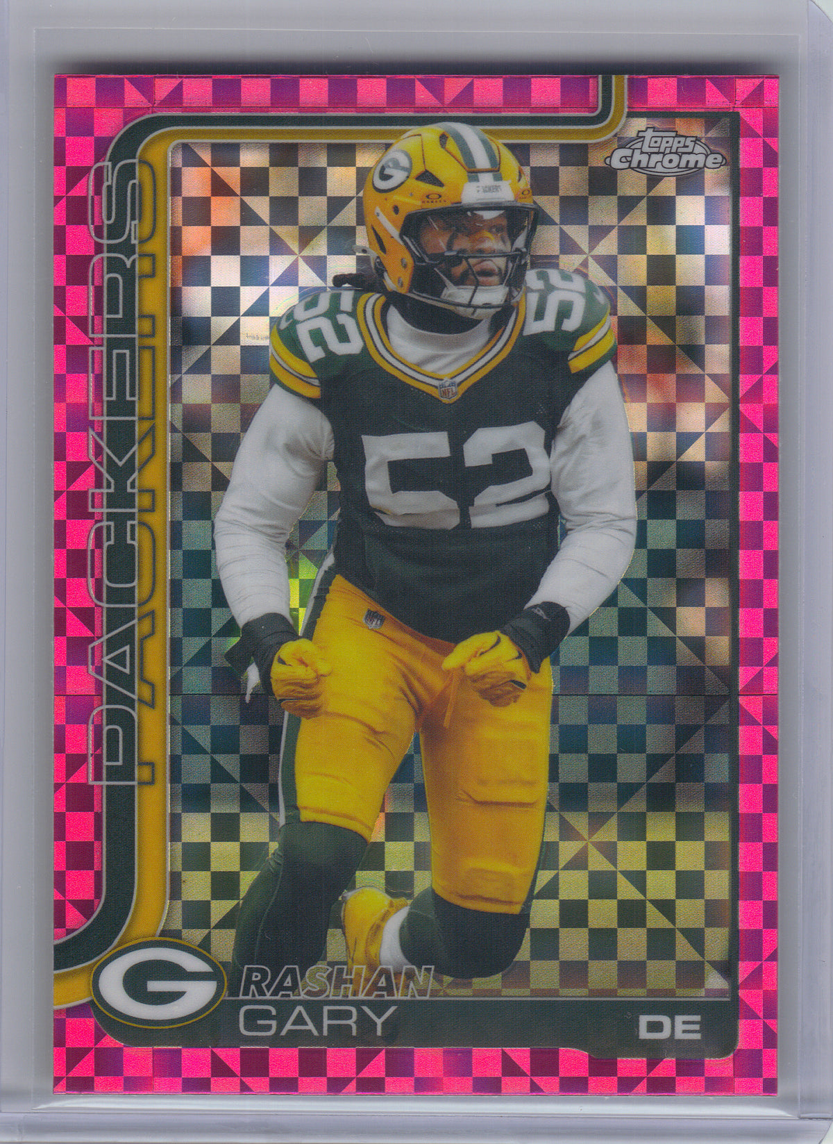 2025 Topps Chrome #111 Rashan Gary Hot Pink X-Fractor Green Bay Packers