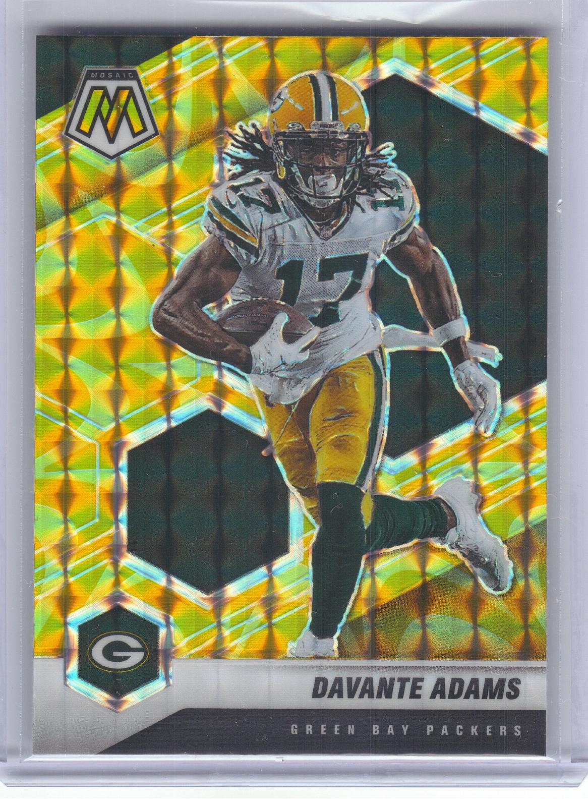 2021 Panini Mosaic #82 Davante Adams Prizm Reactive Yellow Green Bay Packers