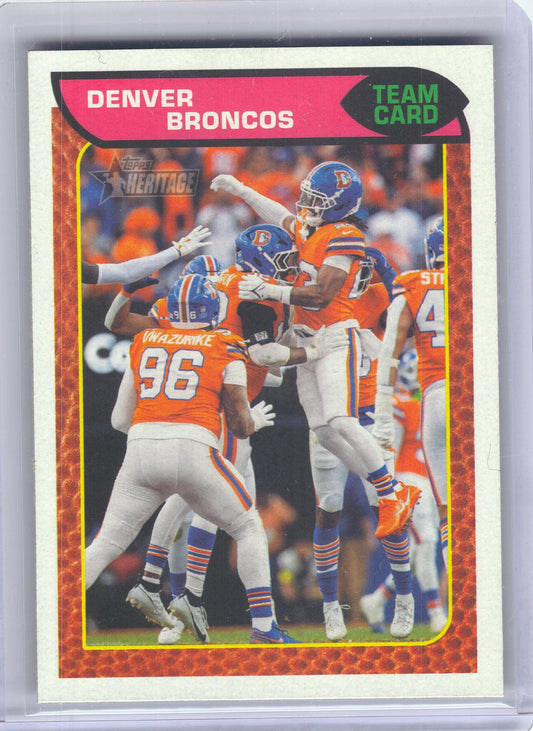 2026 Topps Heritage #360 Denver Broncos Denver Broncos